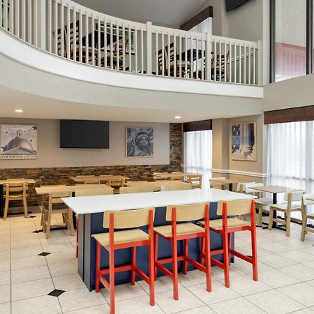 Best Western Hospitality Hotel&Suites Cascade Exterior foto