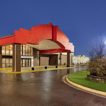 Best Western Hospitality Hotel&Suites Cascade Exterior foto