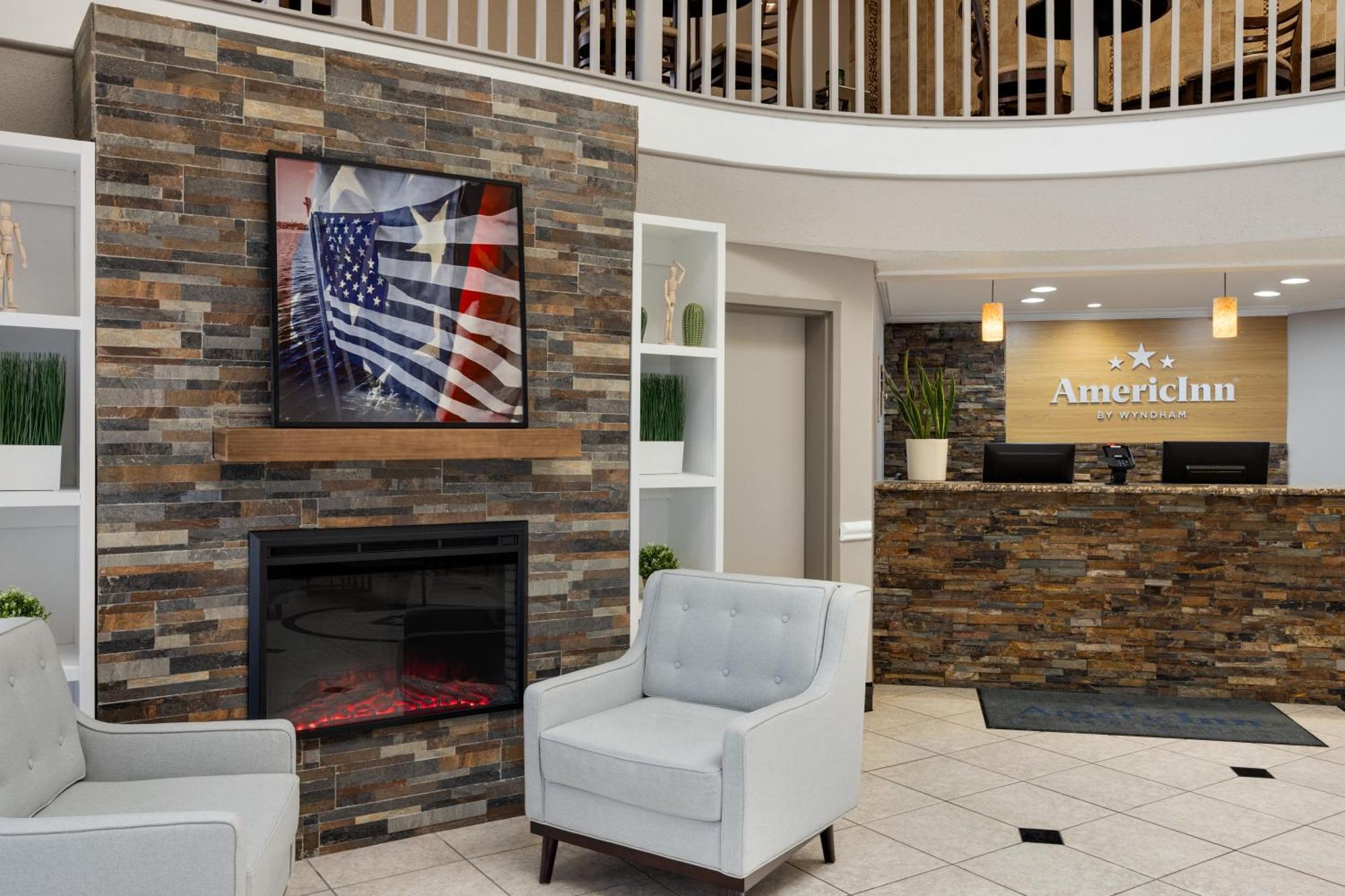 Best Western Hospitality Hotel&Suites Cascade Exterior foto